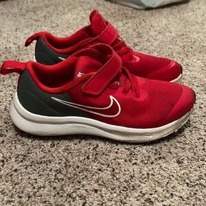Boys Nike StarRunner